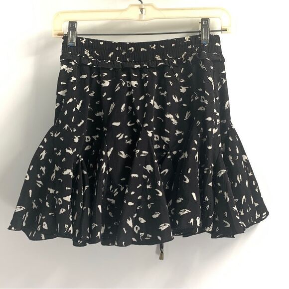 Fourteen and 9th Size Small Black and Beige Pull On Flouncy Mini Skort - Picture 5 of 9